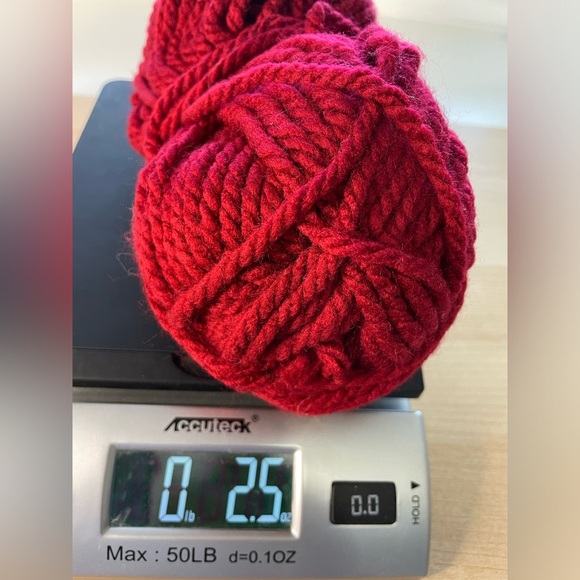 Softee Chunky Yarn - 100g/3.5oz - Acrylic Super Bulky - Picture 4 of 5